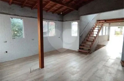 Casa com 3 quartos à venda na Albertina, Tremembé, São Paulo
