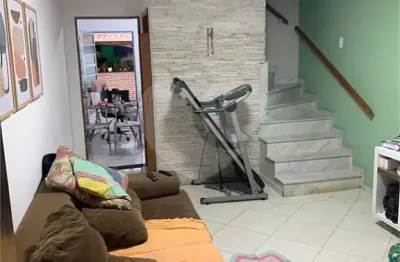 Casa com 3 quartos à venda na Rua dos Maracujás, Vila Mazzei, São Paulo