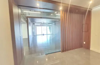 Sala comercial para alugar na Rua Butantã, Pinheiros, São Paulo
