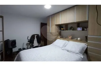 Casa com 3 quartos à venda na Rua Itabira, Horto, São Paulo