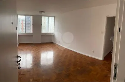 Apartamento com 3 quartos para alugar na Rua da Consolação, 3064, Jardim América, São Paulo