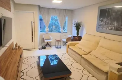 Casa com 3 quartos à venda na Rua Vitória Perpétua, Santana, São Paulo