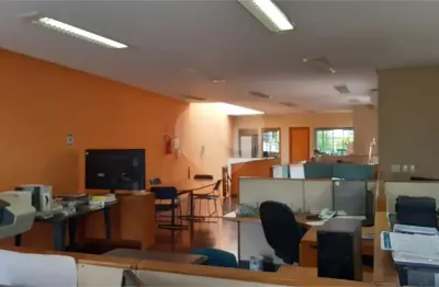 Casa comercial para alugar na Rua Félix Pacheco, 49, Vila Paulicéia, São Paulo