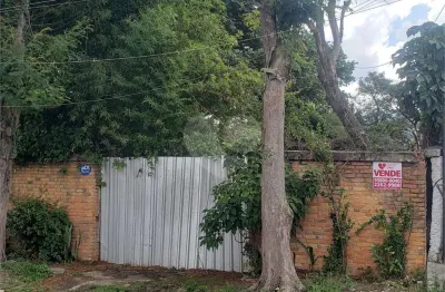 Terreno à venda na Rua Verona, Tremembé, São Paulo