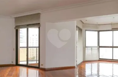 Apartamento com 4 quartos à venda na Rua Apiacás, Perdizes, São Paulo