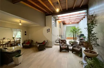 Casa com 3 quartos à venda na Rua José Augusto de Camargo, 215, Centro, Barueri