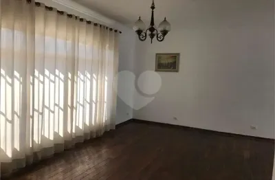 Casa com 3 quartos à venda na Rua Ernani Pinto, Vila Maria, São Paulo