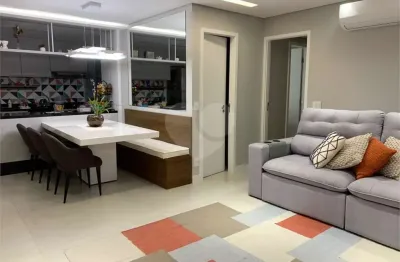 Apartamento com 3 quartos à venda na Avenida Marquês de São Vicente, Lapa, São Paulo