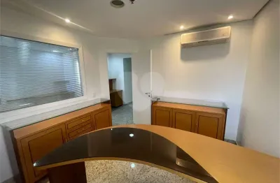 Sala comercial à venda na Rua Voluntários da Pátria, 4370, Santana, São Paulo