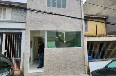 Casa com 3 quartos à venda na Rua Amaniu, Tucuruvi, São Paulo