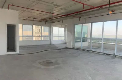 Sala comercial para alugar na Avenida Anápolis, 100, Alphaville, Barueri