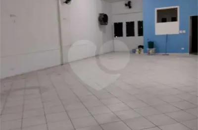 Casa com 3 quartos à venda na Alfredo Sturlini, Centro, Osasco