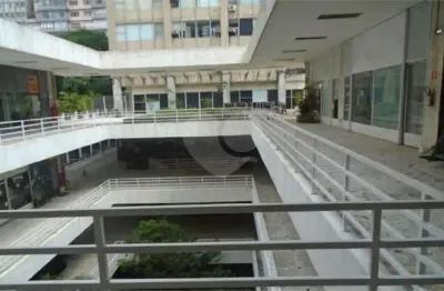 Ponto comercial para alugar na Avenida São Luís, Centro, São Paulo