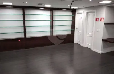 Sala comercial para alugar na Rua Carneiro da Cunha, Saúde, São Paulo