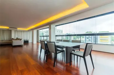 Apartamento com 2 quartos para alugar na Rua Ourânia, 115, Vila Madalena, São Paulo