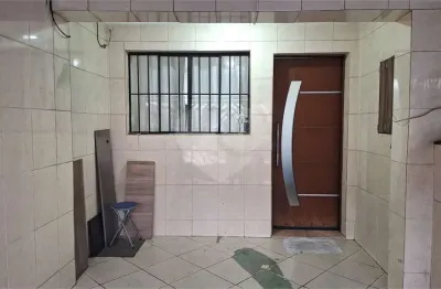 Casa com 3 quartos à venda na Rua Siqueira Afonso, Pari, São Paulo