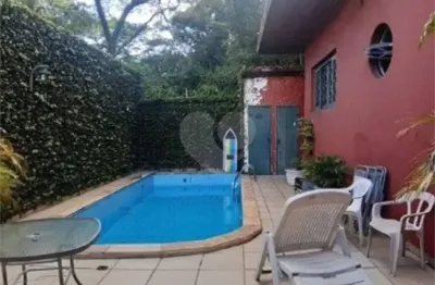 Sobrado com 5 quartos à venda ou para locação em instituto de previdência - sp