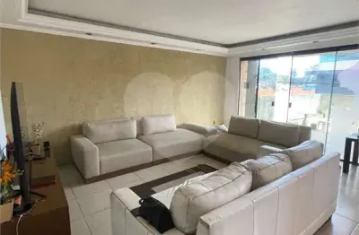 Casa com 4 quartos para alugar na Avenida Nova Cantareira, Tucuruvi, São Paulo