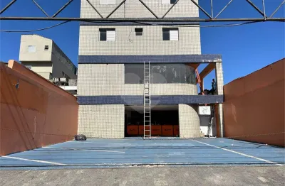 Prédio para alugar no Parque Edu Chaves, São Paulo 