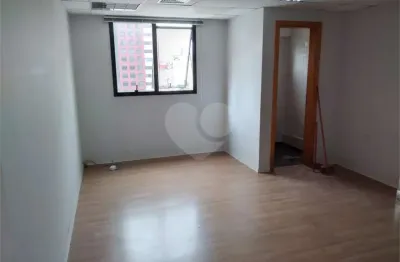Sala comercial para alugar na Rua Carneiro da Cunha, 303, Saúde, São Paulo