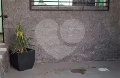 Prédio à venda na Rua Constança, 54, Lapa, São Paulo