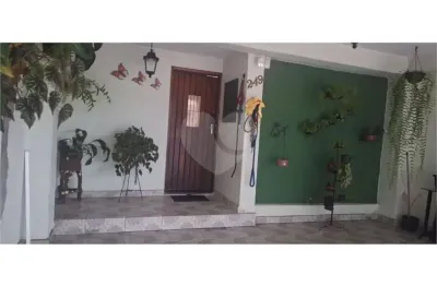 Casa com 2 quartos à venda no Pari, São Paulo 