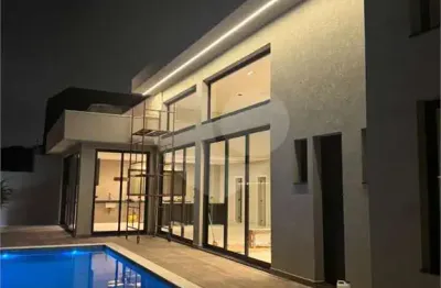 Casa com 3 quartos à venda em City América, São Paulo 