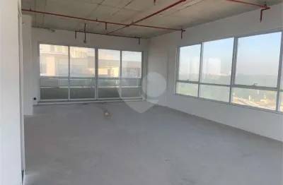 Sala comercial à venda no Alphaville, Barueri 