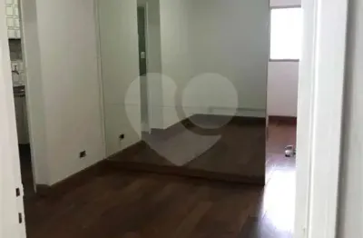Apartamento com 1 quarto à venda na Rua Taguá, 305, Liberdade, São Paulo