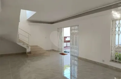 Casa com 4 quartos para alugar na Rua Penápolis, 120, Pacaembu, São Paulo