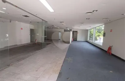 Prédio à venda na Avenida Água Fria, 1926, Santana, São Paulo