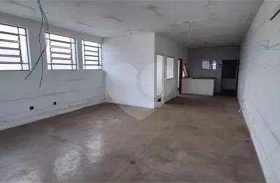 Prédio para alugar na Santa Leocádia, Vila Guilherme, São Paulo