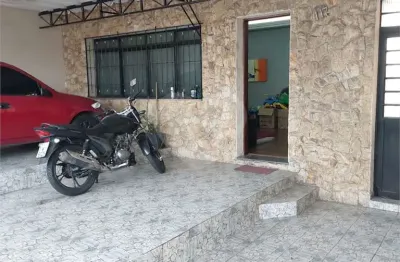 Casa com 3 quartos à venda na Rua Mariquita Artacho, 117, Cangaíba, São Paulo