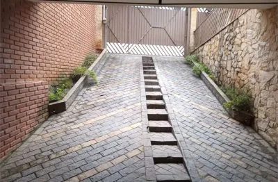 Casa com 3 quartos à venda na Rua Doutor Miguel Dorgan, 157, Horto Florestal, São Paulo