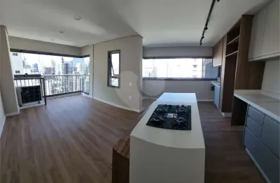 Apartamento com 2 quartos para alugar na Alameda dos Jurupis, 700, Moema, São Paulo