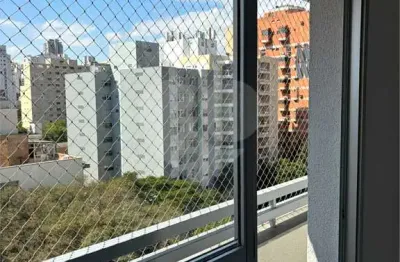 Apartamento com 2 quartos para alugar na Rua Cardeal Arcoverde, 1183, Pinheiros, São Paulo
