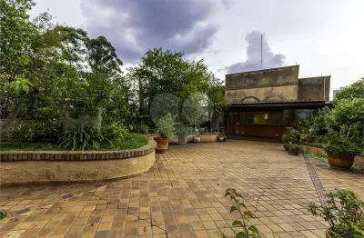 Cobertura com 5 quartos para alugar em Alto de Pinheiros, São Paulo 