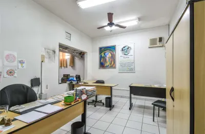 Prédio para alugar na Rua Aimberê, 300, Perdizes, São Paulo