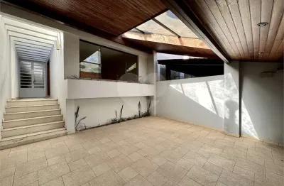 Sobrado com 3 quartos à venda ou para locação em vila madalena - sp