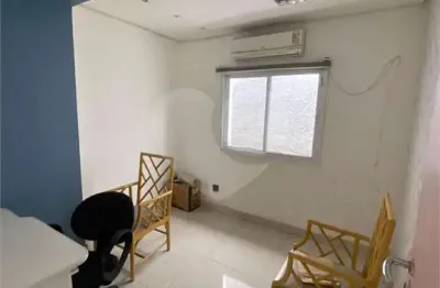 Prédio para alugar na Rua Joaquim Távora, 852, Vila Mariana, São Paulo