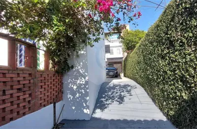 Casa comercial para alugar na Rua Comendador Antunes dos Santos, 190, Campo Limpo, São Paulo