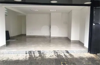 Prédio para alugar na Largo Conselheiro Moreira de Barros, 382, Santana, São Paulo