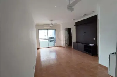 Apartamento com 3 quartos para alugar na Rua Raul Pompéia, 1061, Pompéia, São Paulo