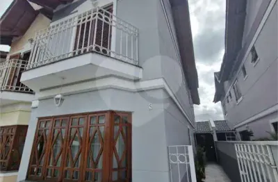 Casa em condomínio fechado com 3 quartos para alugar na Rua José de Albuquerque Medeiros, 444, Santana, São Paulo