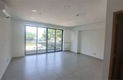 Sala comercial para alugar na Rua Fernando Falcão, 1111, Mooca, São Paulo