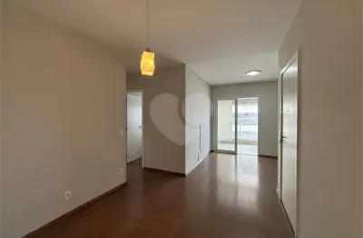 Apartamento com 3 quartos para alugar na Barra Funda, São Paulo 