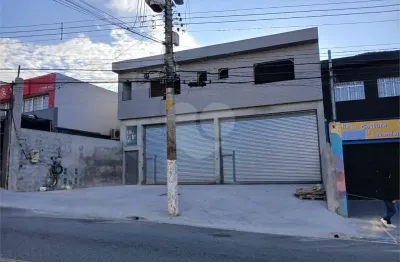 Prédio para alugar na Rua Brigadeiro Henrique Fontenelle, 664, Parque São Domingos, São Paulo