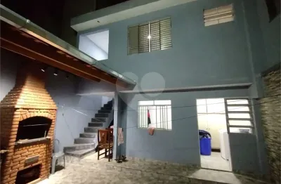 Sobrado com 3 quartos à venda em Conjunto Residencial Jardim Canaã - SP