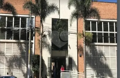 Prédio comercial para locação e venda no bom retiro