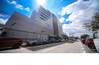 Predio corporativo com 6.913 m² de área útil para locação. agende uma visita.